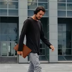Spigen Valentinus S Nešiojamojo kompiuterio dėklas, klasikinė ruda - 14"