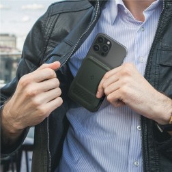 Spigen iPhone Lock Fit MagSafe Wallet, military green
