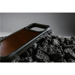 Dėklas Nomad Rugged Leather Case, rustic brown (Horween) - iPhone 17 Pro