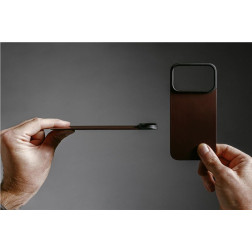 Dėklas Nomad Magnetic Leather Back, rustic brown (Horween), Magsafe - iPhone 17 Pro