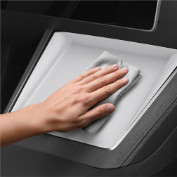 Spigen Tesla Wireless Charging Pad Cover, white - Tesla model Y 2025